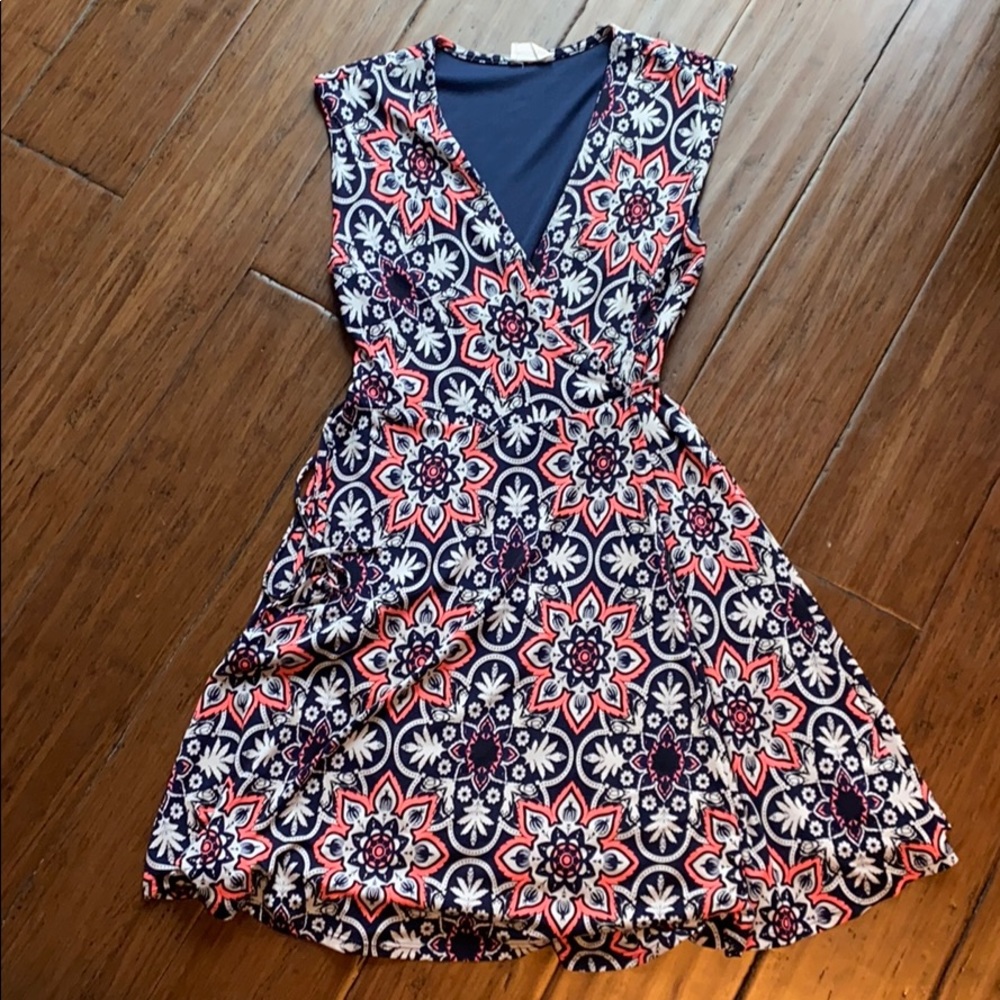 Sleeveless Tie Wrap Dress w/Pockets